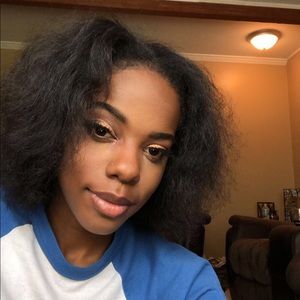 Meet your Posher, Saniyah